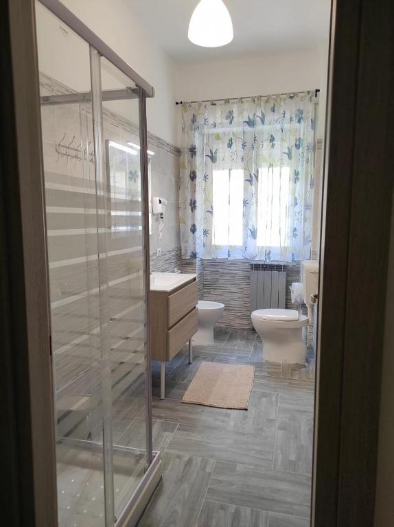 Bagno camera tripla B&B Casa Giò Ostia Roma