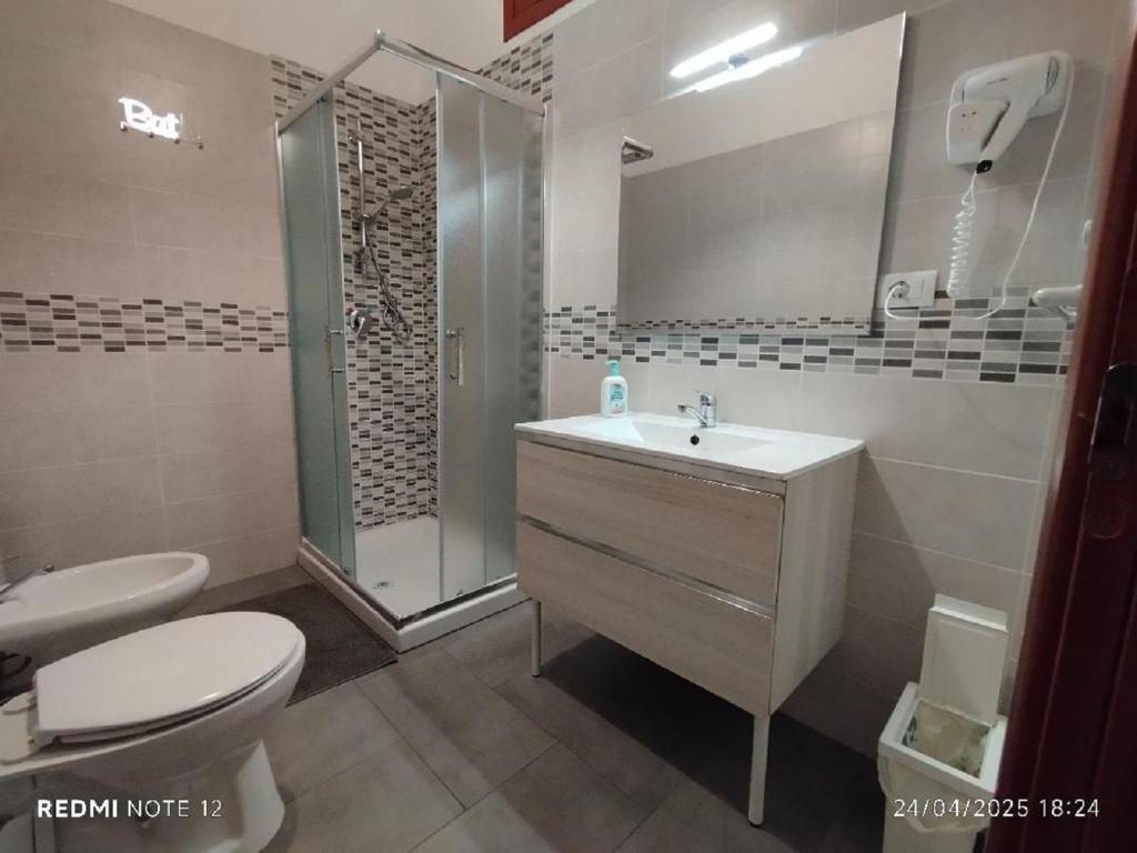 Bagno privato camera doppia B&B Ostia Lido Roma